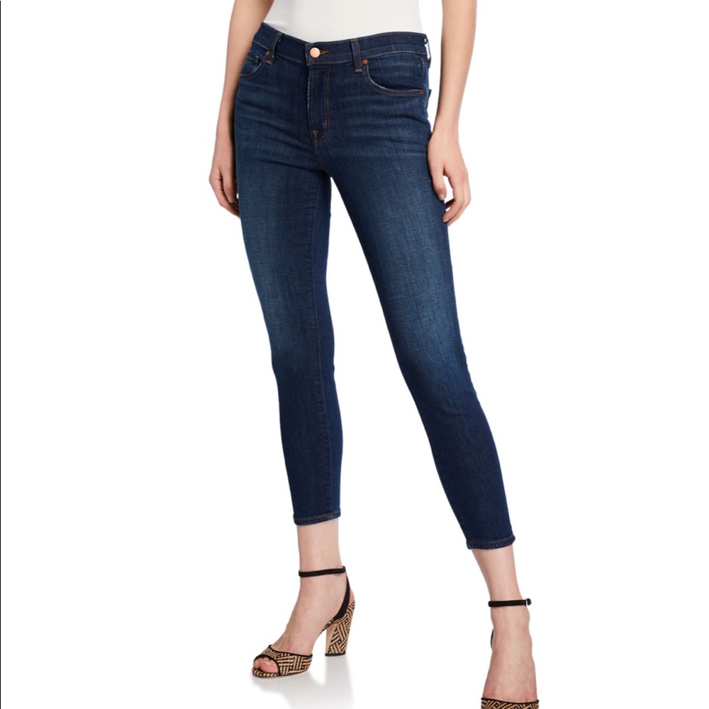 LIKE NEW J Brand Mid-Rise Skinny Capri Jeans Scout